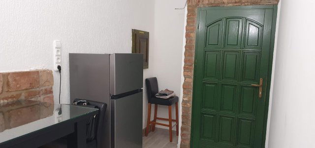 Eladó téglalakás, Debrecenben 52 M Ft, 3 szobás