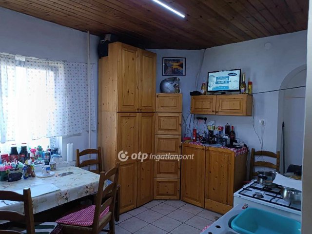 Eladó mezogazdasagi ingatlan, Polgáron 350 M Ft