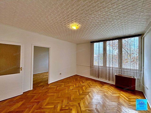 Eladó téglalakás, Békésen 19.5 M Ft, 3 szobás