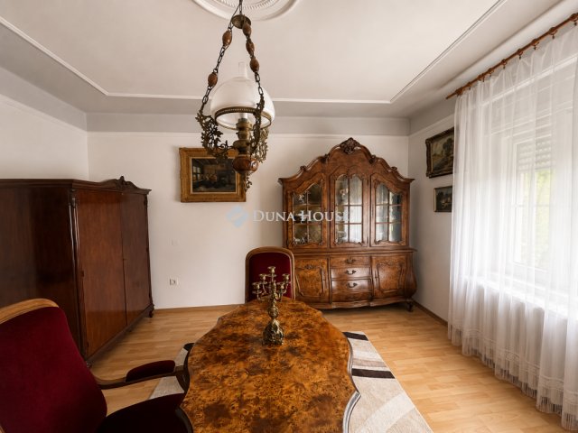 Eladó családi ház, Csolnokon, Petőfi Sándor utcában 58 M Ft