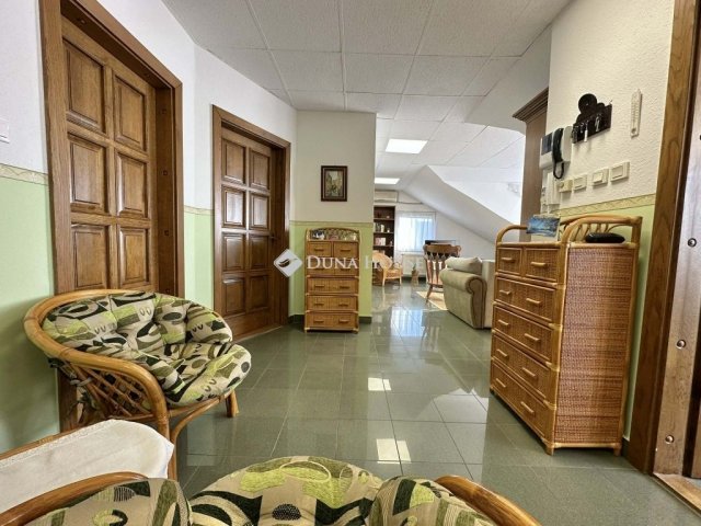 Eladó téglalakás, Zalaegerszegen 68 M Ft, 4 szobás