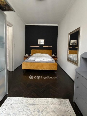 Kiadó téglalakás, albérlet, Budapesten, VI. kerületben