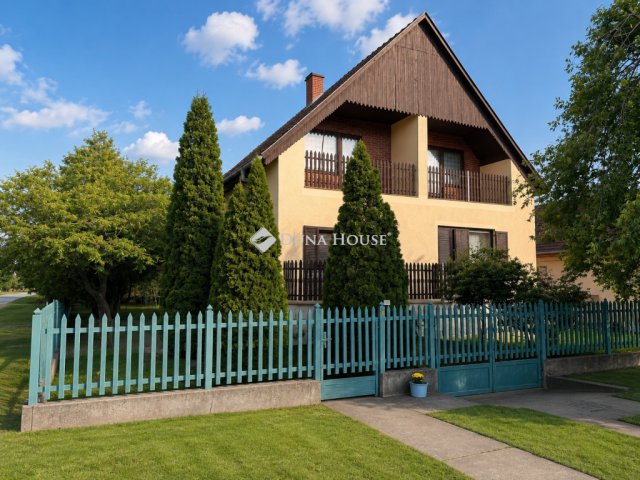 Eladó családi ház, Ballószögön 120 M Ft, 6 szobás