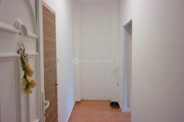 Eladó téglalakás, Budapesten, XX. kerületben 52.3 M Ft, 1 szobás