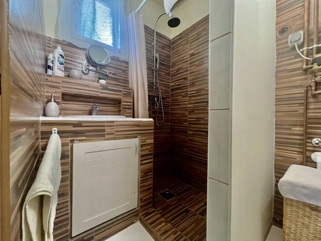 Eladó nyaraló, Dobozon 45 M Ft, 4 szobás / költözzbe.hu