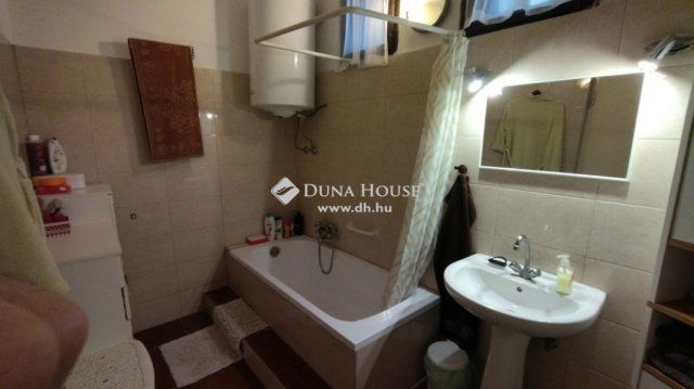 Eladó családi ház, Nagykátán 44 M Ft, 3 szobás