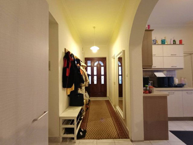 Eladó családi ház, Csabdiban 109 M Ft, 4 szobás