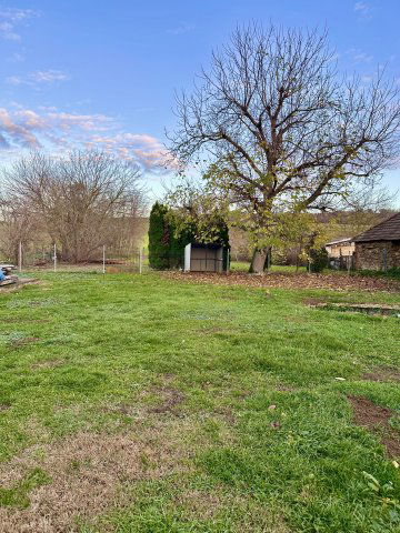 Eladó családi ház, Nemesapátiban 36.9 M Ft, 4 szobás