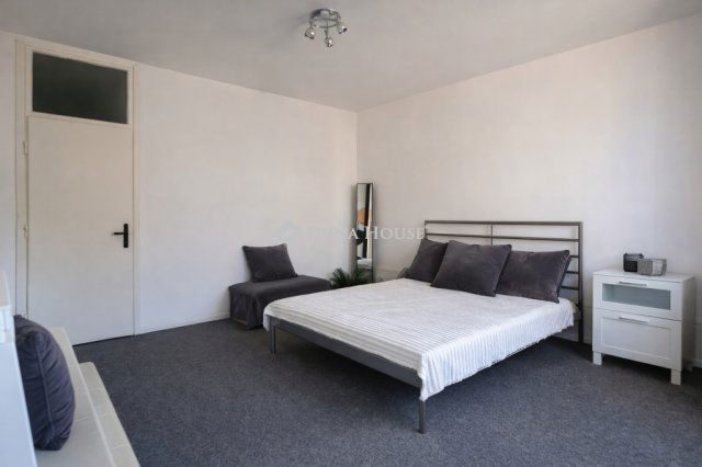 Eladó téglalakás, Budapesten, III. kerületben 79.5 M Ft