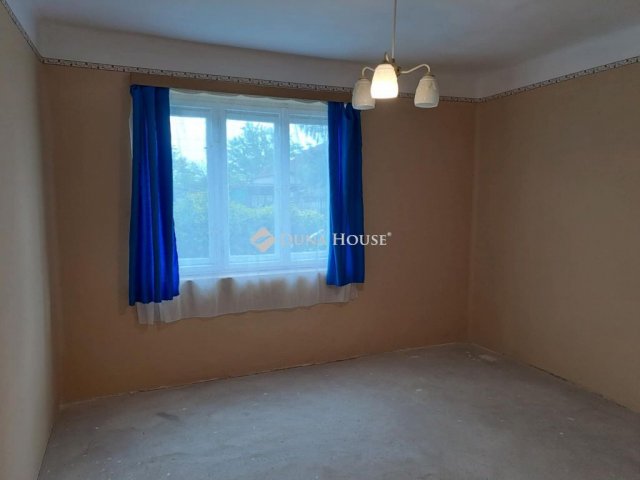 Eladó családi ház, Tataházán 9.5 M Ft, 3 szobás