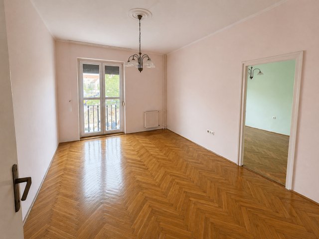 Eladó téglalakás, Várpalotán 40.9 M Ft, 2 szobás