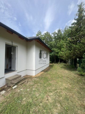 Eladó családi ház, Sopronban 69.9 M Ft, 3 szobás