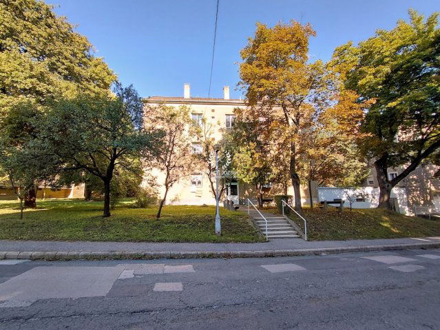 Eladó téglalakás, Ózdon 9.2 M Ft, 1+1 szobás