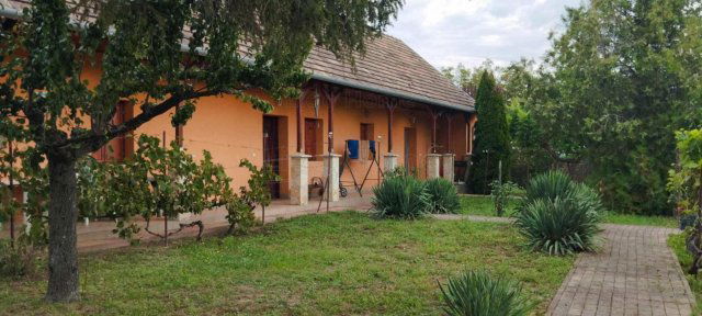 Eladó családi ház, Balatonendréden 66.9 M Ft, 3 szobás