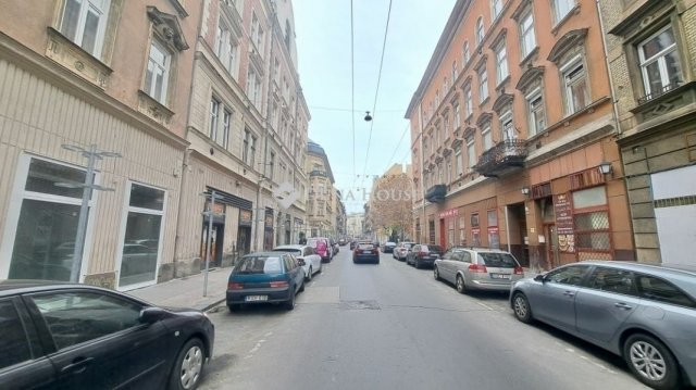 Eladó téglalakás, Budapesten, VII. kerületben 48 M Ft, 1 szobás