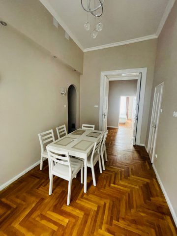 Kiadó téglalakás, albérlet, Budapesten, VI. kerületben