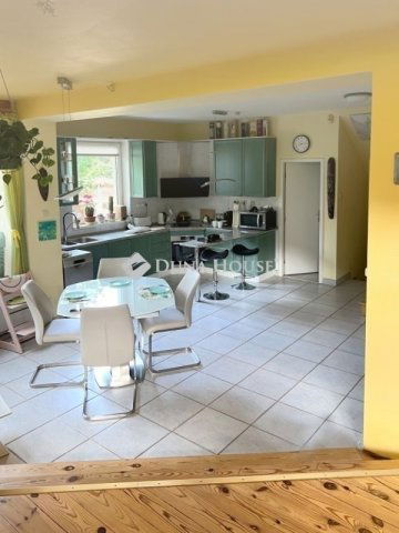 Eladó családi ház, Telkin 179 M Ft, 3+1 szobás