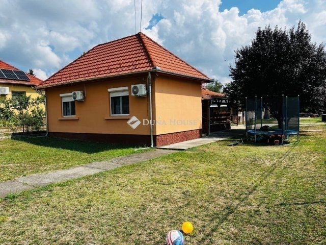 Eladó családi ház, Sülysápon 52.9 M Ft, 3 szobás