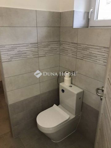 Eladó családi ház, Budapesten, XVIII. kerületben 115.3 M Ft