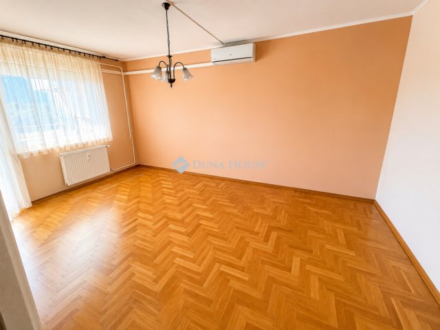 Eladó téglalakás, Budapesten, XX. kerületben 76.9 M Ft, 4 szobás