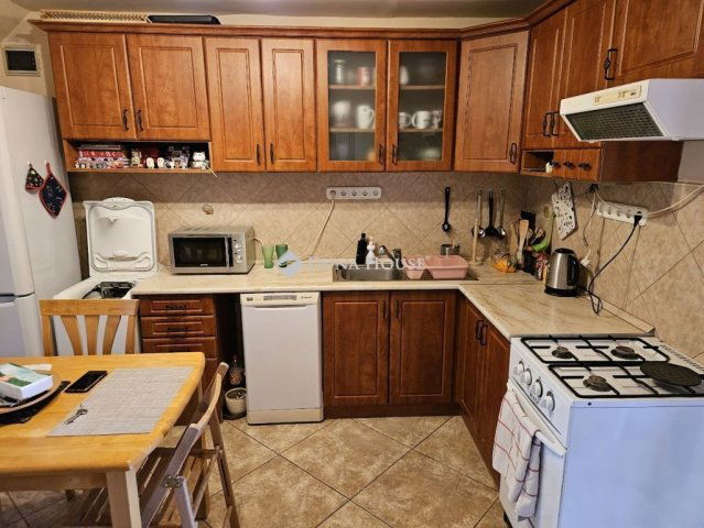Kiadó téglalakás, albérlet, Pécsett 150 E Ft / hó, 2 szobás