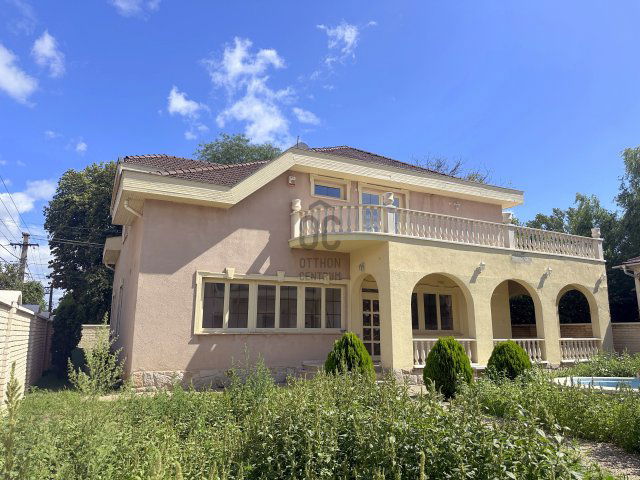 Kiadó családi ház, albérlet, Gödön 1000 E Ft / hó, 8 szobás