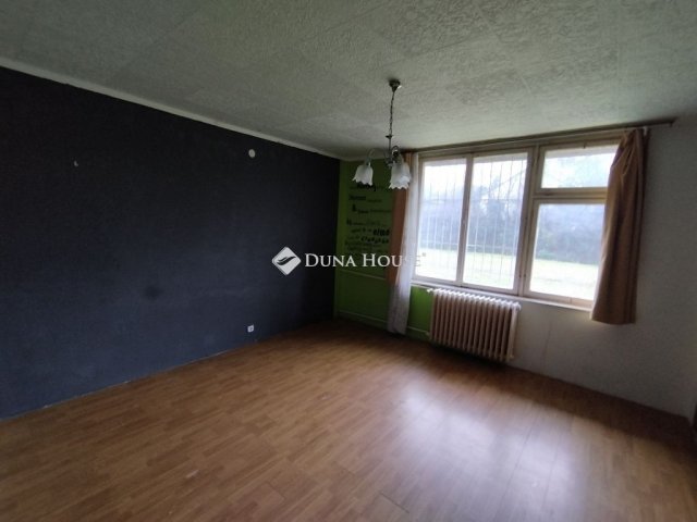 Eladó téglalakás, Tatabányán 27.49 M Ft, 2 szobás