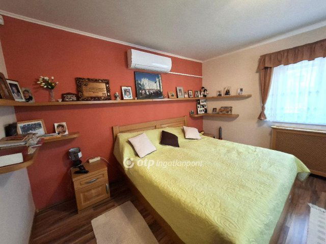 Eladó családi ház, Martonvásáron 120 M Ft, 3 szobás