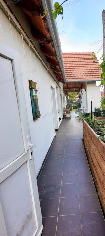 Eladó családi ház, Fertődön 129 M Ft, 6 szobás