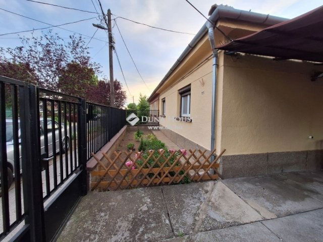 Eladó ikerház, Budapesten, XVI. kerületben 84.9 M Ft, 3 szobás
