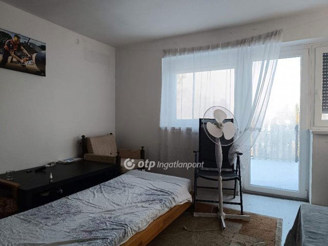 Eladó családi ház, Solymáron 121 M Ft, 1+1 szobás