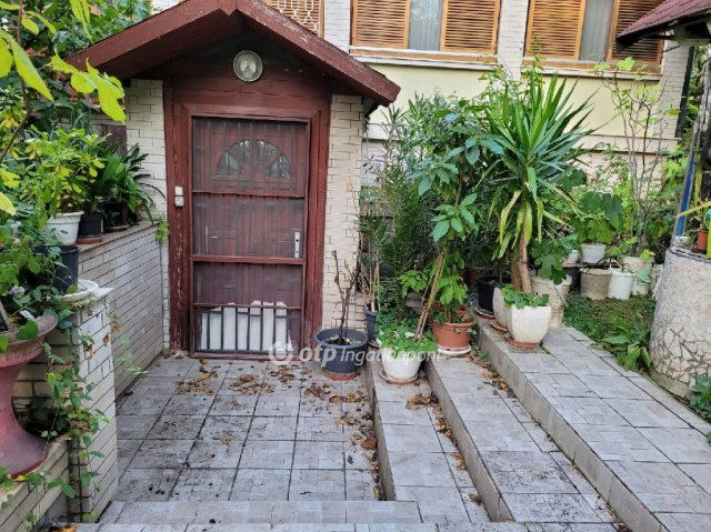 Eladó ipari ingatlan, Budapesten, III. kerületben 145 M Ft