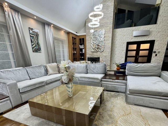 Eladó családi ház, Gödön 199 M Ft, 5 szobás