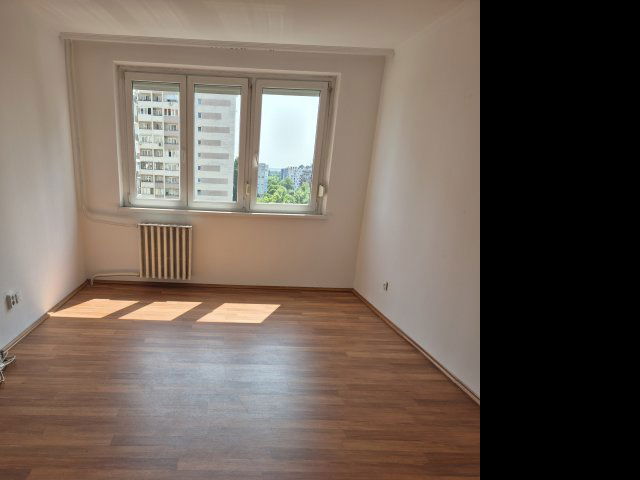 Eladó panellakás, Budapesten, III. kerületben 56.9 M Ft