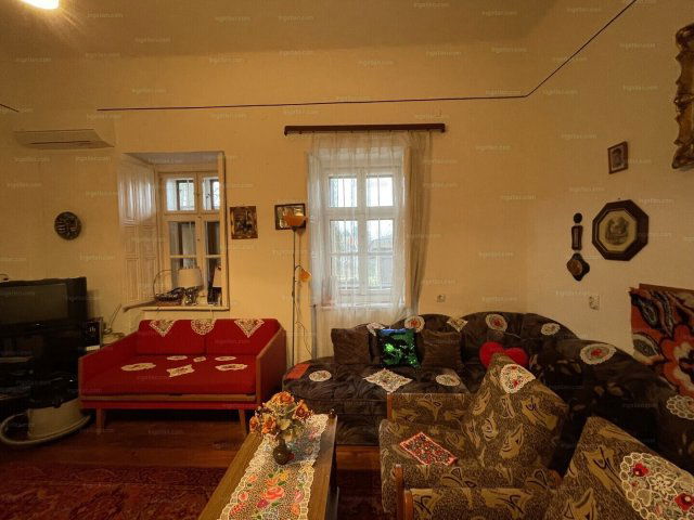 Eladó családi ház, Mezőcsáton, Gyóni Géza utcában 12.99 M Ft