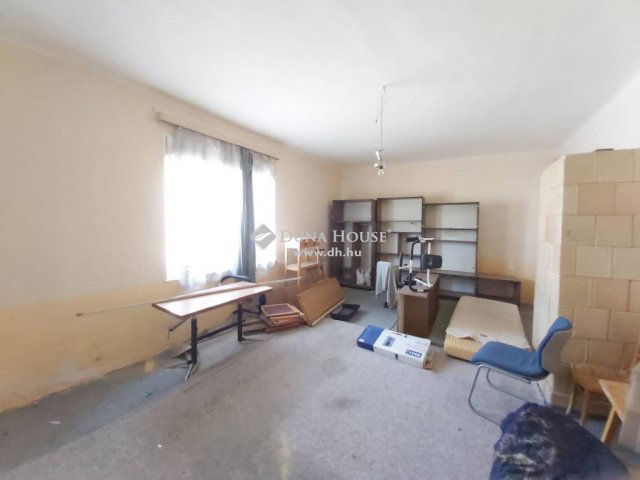 Eladó családi ház, Nagykőrösön 24 M Ft, 4 szobás