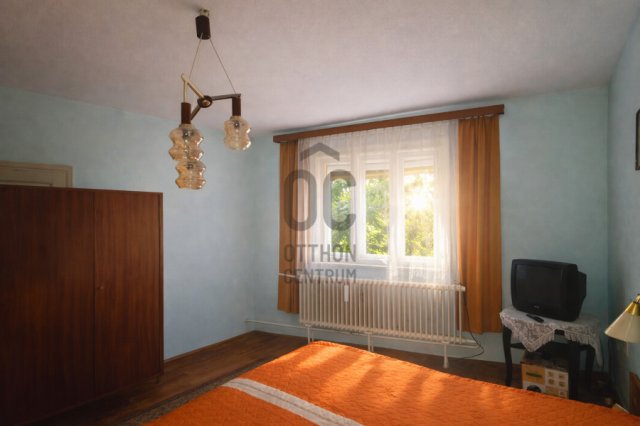 Eladó családi ház, Komáromban 44.9 M Ft, 4 szobás