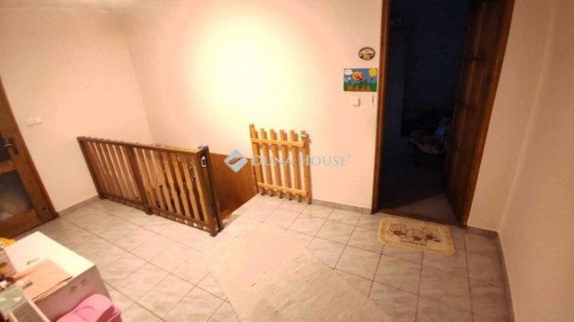 Eladó családi ház, Mohácson 48 M Ft, 5 szobás