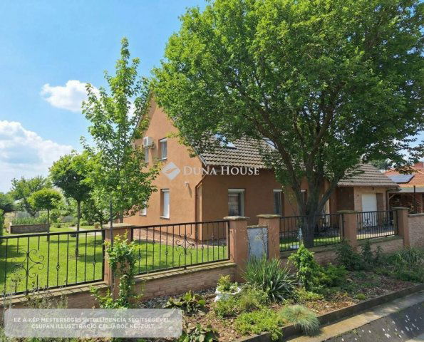 Eladó családi ház, Kozármislenyen 145 M Ft, 4+2 szobás