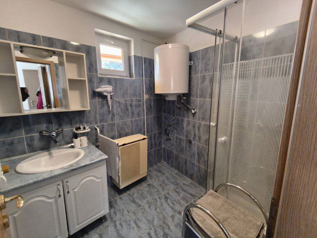 Kiadó téglalakás, albérlet, Zalakaroson 100 E Ft / hó, 2 szobás