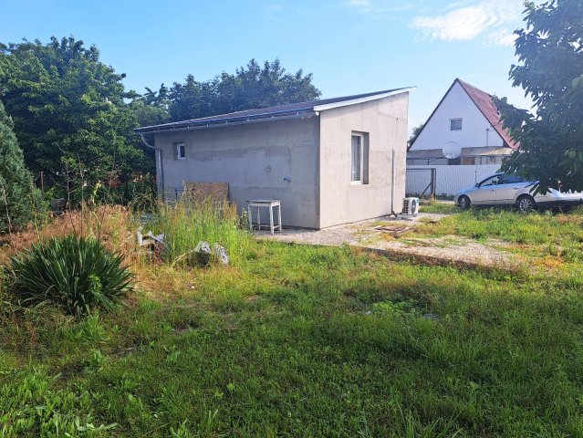 Eladó családi ház, Székesfehérvárott 22.9 M Ft, 1 szobás