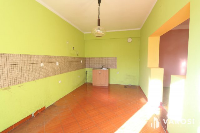 Eladó családi ház, Makón 41.9 M Ft, 3 szobás