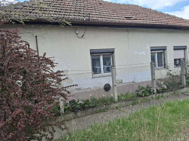 Eladó családi ház, Abonyban 15.9 M Ft, 2+1 szobás