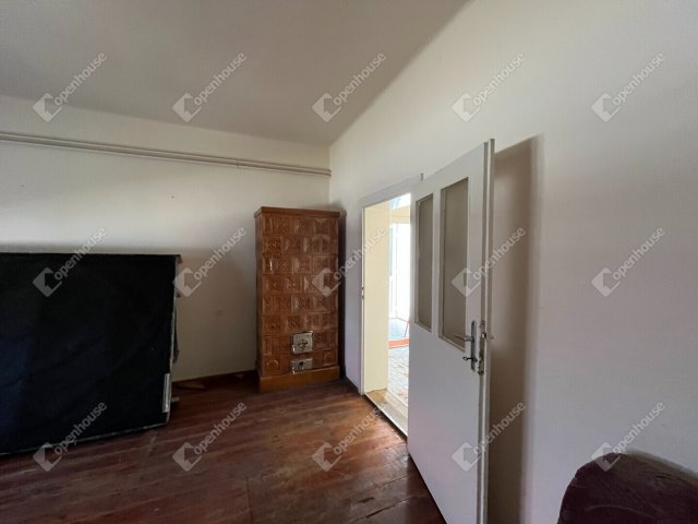 Eladó családi ház, Hegykőn 73.9 M Ft, 3 szobás