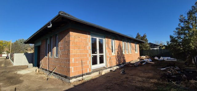 Eladó családi ház, Gyálon 115.9 M Ft, 4 szobás