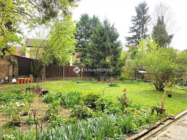 Eladó téglalakás, Pécsett 42.9 M Ft, 1 szobás