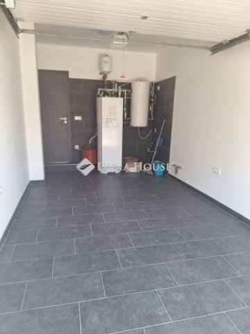 Eladó családi ház, Baján 98.6 M Ft, 4+2 szobás