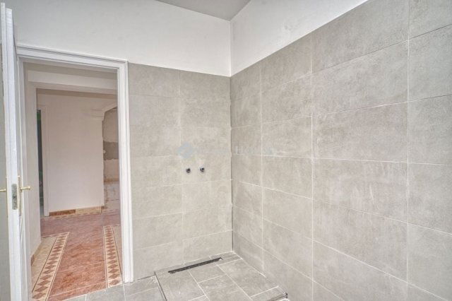 Eladó téglalakás, Budapesten, XVIII. kerületben 100 M Ft