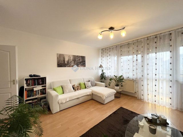 Eladó téglalakás, Nyíregyházán, Szarvas utcában 47 M Ft