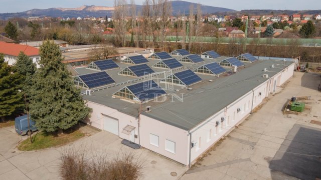 Eladó ipari ingatlan, Vácon 850 M Ft / költözzbe.hu